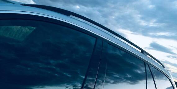 Jakie nowoczesne technologie materiałowe wpływają na redukcję hałasu nowych wycieraczek?