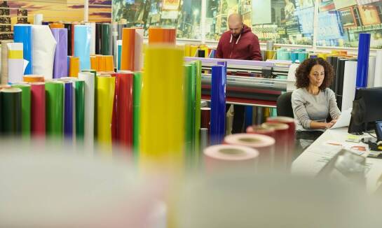 Folia stretch cięta mini-rap jako narzędzie wspierające marketing produktów