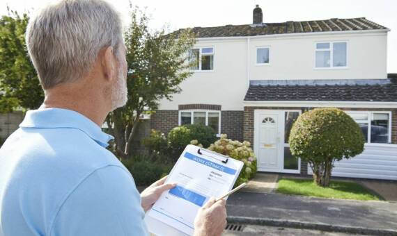 Jak rzeczoznawca majątkowy ocenia wartość nieruchomości w kontekście lokalizacji