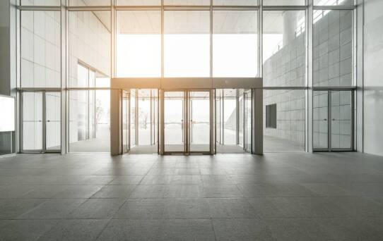 Wpływ kurtyn powietrznych na efektywność energetyczną budynku