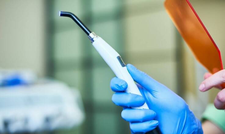 Jakie są zalety korzystania z nowoczesnych technologii w periodontologii?