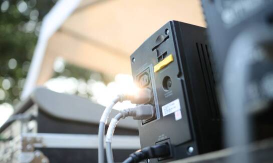 Jakie są korzyści z używania akumulatora żelowego 100ah w systemach magazynowania energii?