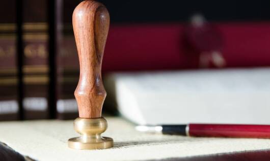 Czym jest podpis notarialnie poświadczony?