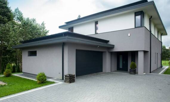 Jak podgrzewany podjazd wpływa na komfort zimą?