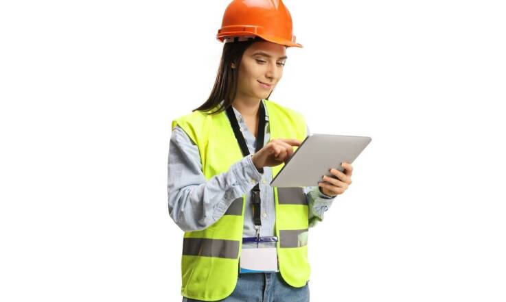 Jakie nowe technologie są wykorzystywane w szkoleniach okresowych BHP?