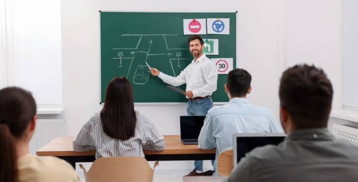 Jak kurs ADR wspiera rozwój umiejętności zarządzania ryzykiem w transporcie?