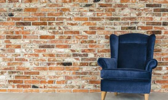 Malowanie cegły na ścianie: jakie rozwiązania oferują taśmy Washi?