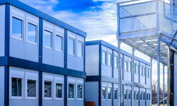 Wpływ kontenerów do pracy na elastyczność organizacyjną przedsiębiorstw