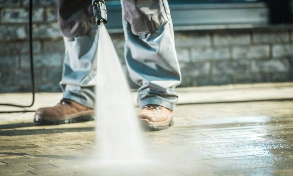 Mycie elewacji budynków – jak nowoczesne technologie wspierają ten proces?