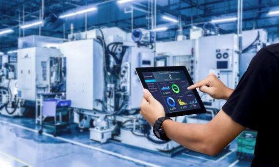 Monitoring a historia pracy instalacji – jak wykorzystać dane archiwalne?