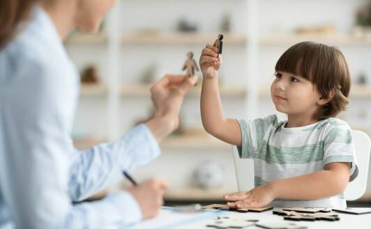 Jak diagnoza pedagogiczna wspiera terapię dzieci ze spektrum autyzmu?