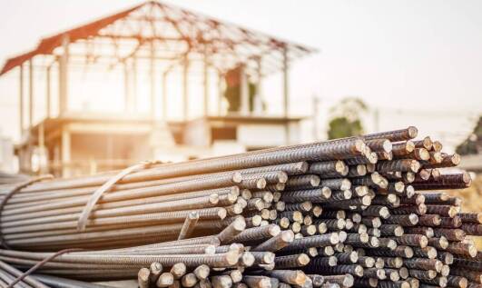 Carport dwustanowiskowy: jakie materiały zapewniają najlepszą trwałość konstrukcji?