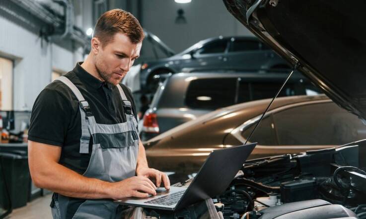 Jakie usługi oferuje warsztat samochodowy w zakresie naprawy układów wydechowych?