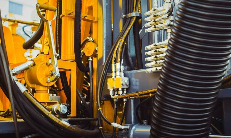 Części do koparek: Innowacyjne rozwiązania zwiększające wydajność