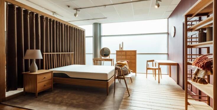 Jakie szerokości desek oferuje producent deski podłogowej?