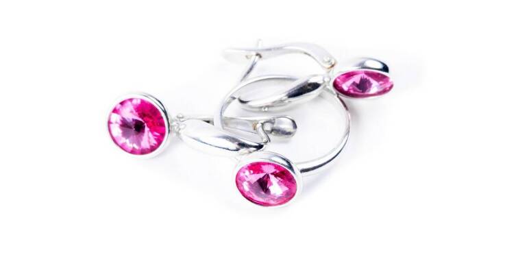 Srebrne kolczyki z biglem – ponadczasowy wybór dla każdej kobiety