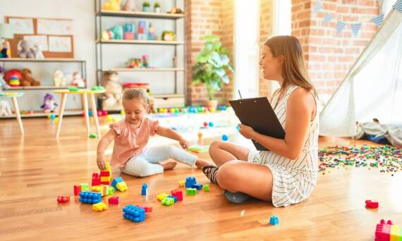 Jakie terapie są dostępne w prywatnym przedszkolu dla dzieci z orzeczeniem o kształceniu specjalnym?