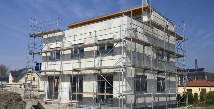 Prace instalacyjne podczas remontów domów: Co warto wiedzieć?