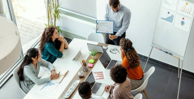 Znaczenie terminowości w usługach rzeczoznawców majątkowych
