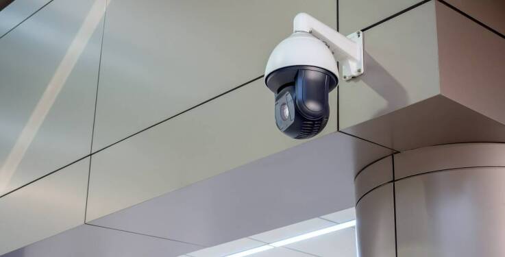 Jak bezstresowo zaplanować parkowanie przy lotnisku dzięki wcześniejszej rezerwacji?