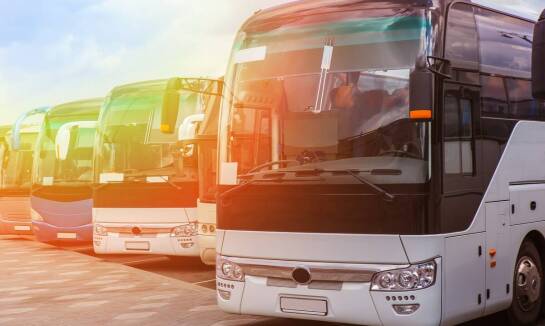 Wynajem busów Łódź: jak zmaksymalizować oszczędności na paliwie?