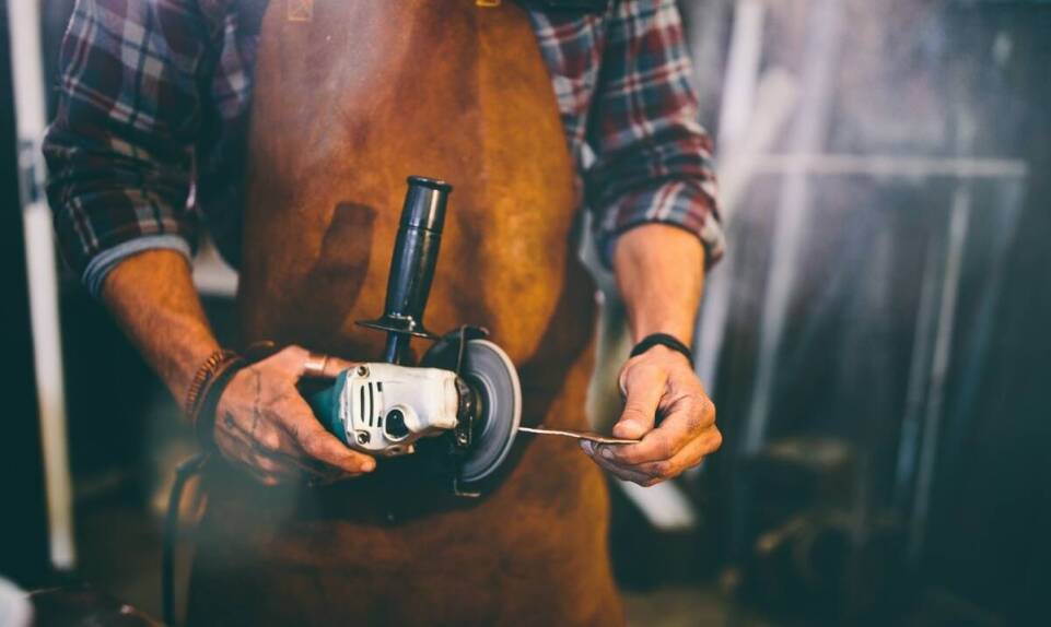 Nowoczesne techniki malowania i wykańczania powierzchni w obróbce metali