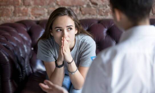 Psychoterapia młodzieży: kiedy warto rozważyć wizytę u specjalisty?