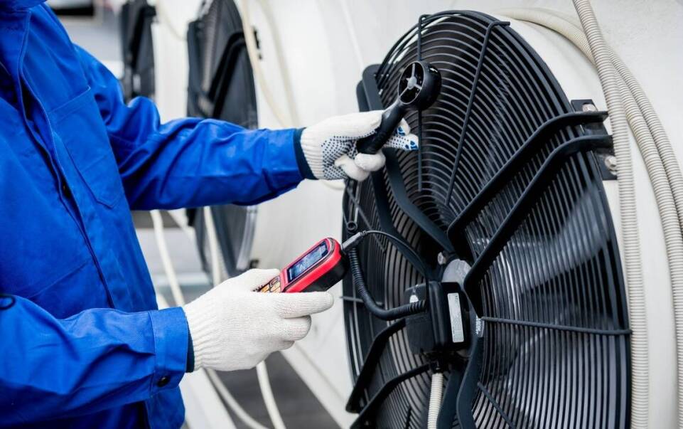 Wpływ regularnego serwisu na efektywność systemów chłodniczych