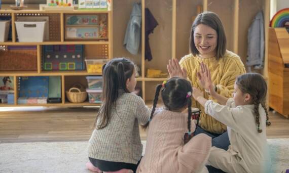 Rola terapii pedagogicznej w Warszawie w budowaniu samooceny uczniów