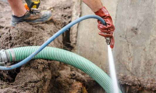 Dlaczego warto zainwestować w profesjonalne udrażnianie rur w domach?