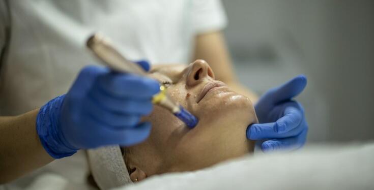 Mezoterapia igłowa jako wsparcie w rewitalizacji skóry zimą