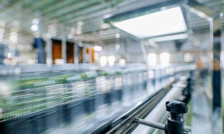 Kluczowe zalety stosowania form wtryskowych w produkcji wyrobów plastikowych