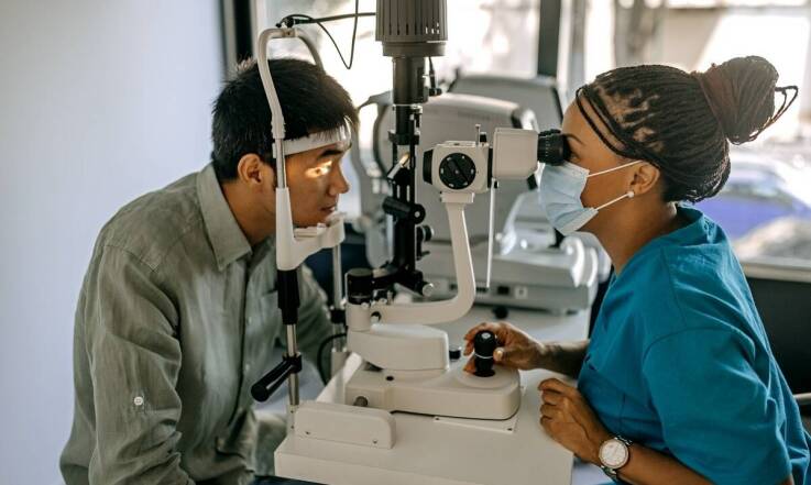 Badanie ostrości widzenia – jak przebiega proces diagnostyczny?