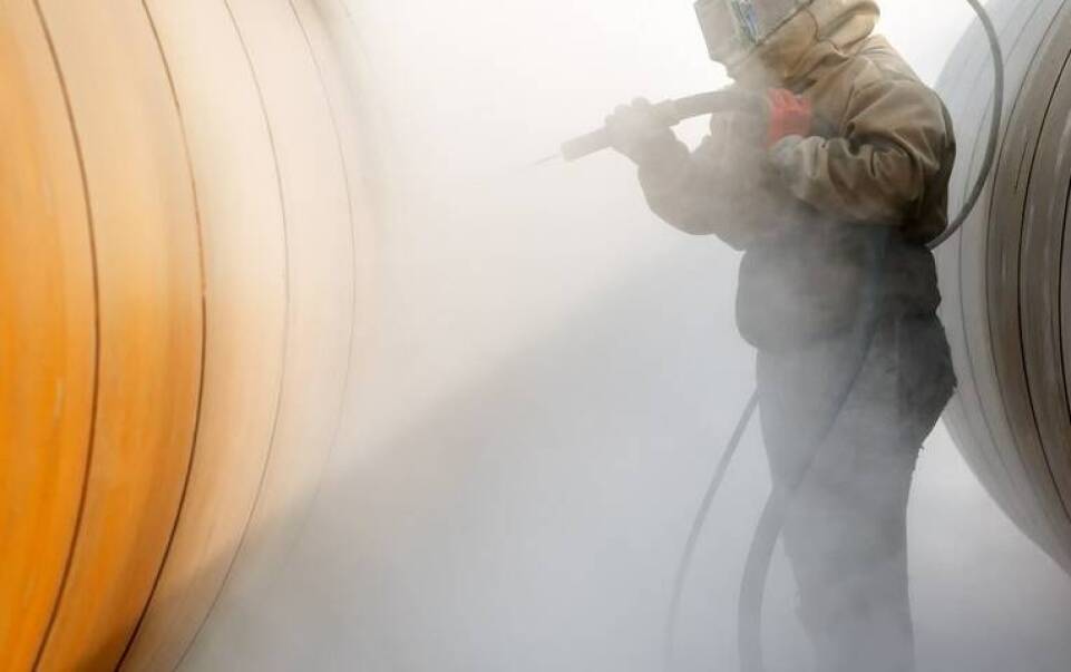 Zalety Mobilnego Sodowania w Czyszczeniu Powierzchni z Trudno Dostępnych Miejsc