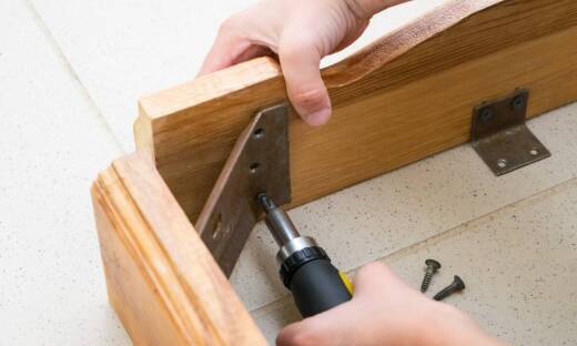 Wybór odpowiednich prowadnic do szuflad Blum dla mebli biurowych