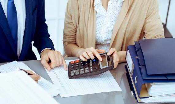 Jak biuro księgowe wspiera przedsiębiorców w wyborze formy opodatkowania?