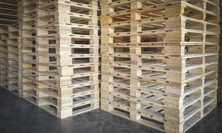 Różnorodność palet drewnianych: od jednorazowych po niestandardowe zamówienia