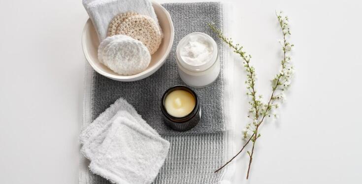 Jak dobrać odpowiednie akcesoria do pielęgnacji niemowląt?