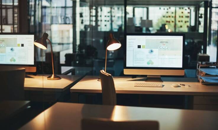 Nowoczesne technologie w produkcji aplikacji na znicze: co warto wiedzieć?