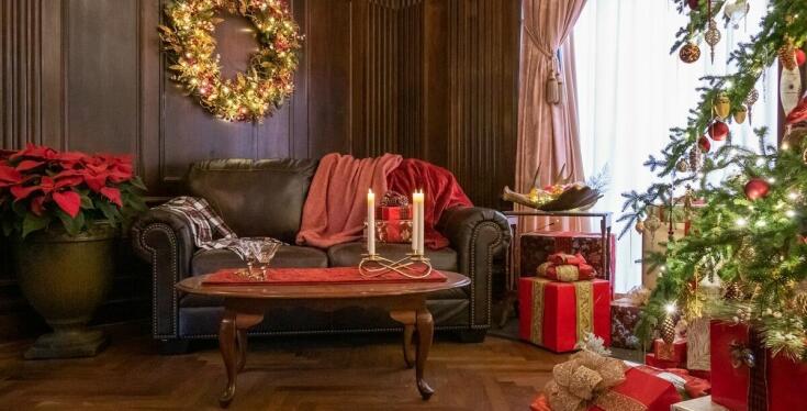 Dekorowanie cyprysowej choinki – inspiracje i porady