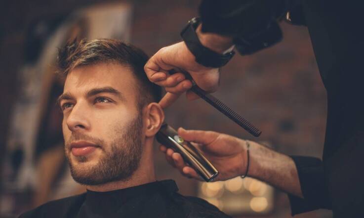 Strzyżenie męskie w barber Ełk: jak dopasować fryzurę do kształtu twarzy?