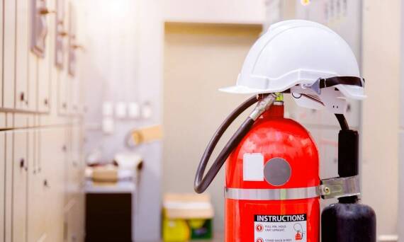 Przegląd systemów przeciwpożarowych: kluczowe aspekty