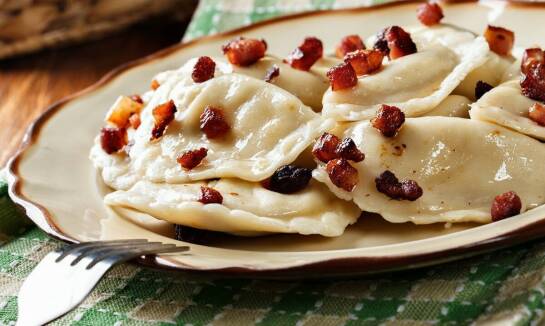 Jak szynka gotowana wpływa na smak tradycyjnych polskich potraw?