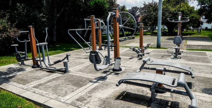 Znaczenie higieny i dezynfekcji sprzętu na obozach fitness