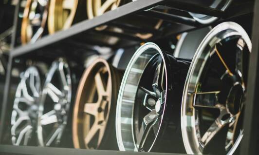 Czy personalizacja felg Volvo jest możliwa? Opcje i korzyści