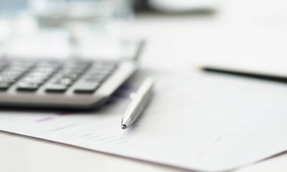 Kosztorys i umowa: Transparentność finansowa w projektach z Inwestorem zastępczym