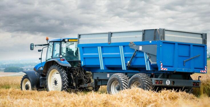 Rozrzutnik obornika: jakie technologie zwiększają jego efektywność?