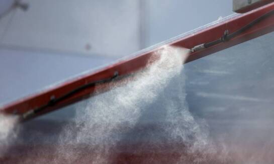 Rola substancji przeciwzbrylającej w przechowywaniu i transporcie soli drogowej