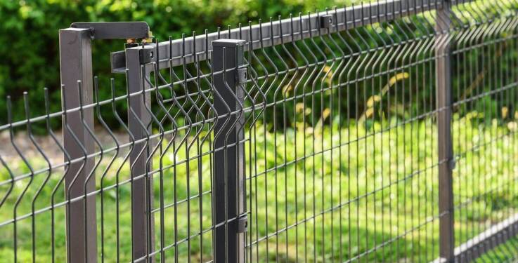Jakie są kluczowe zalety paneli ogrodzeniowych w zastosowaniach prywatnych?
