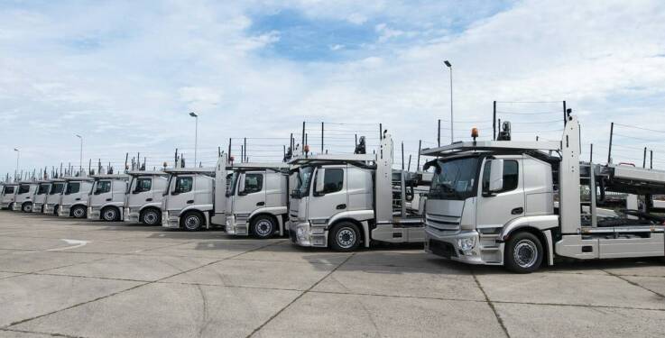 Transport maszyn – jak organizujemy przewóz specjalistyczny?